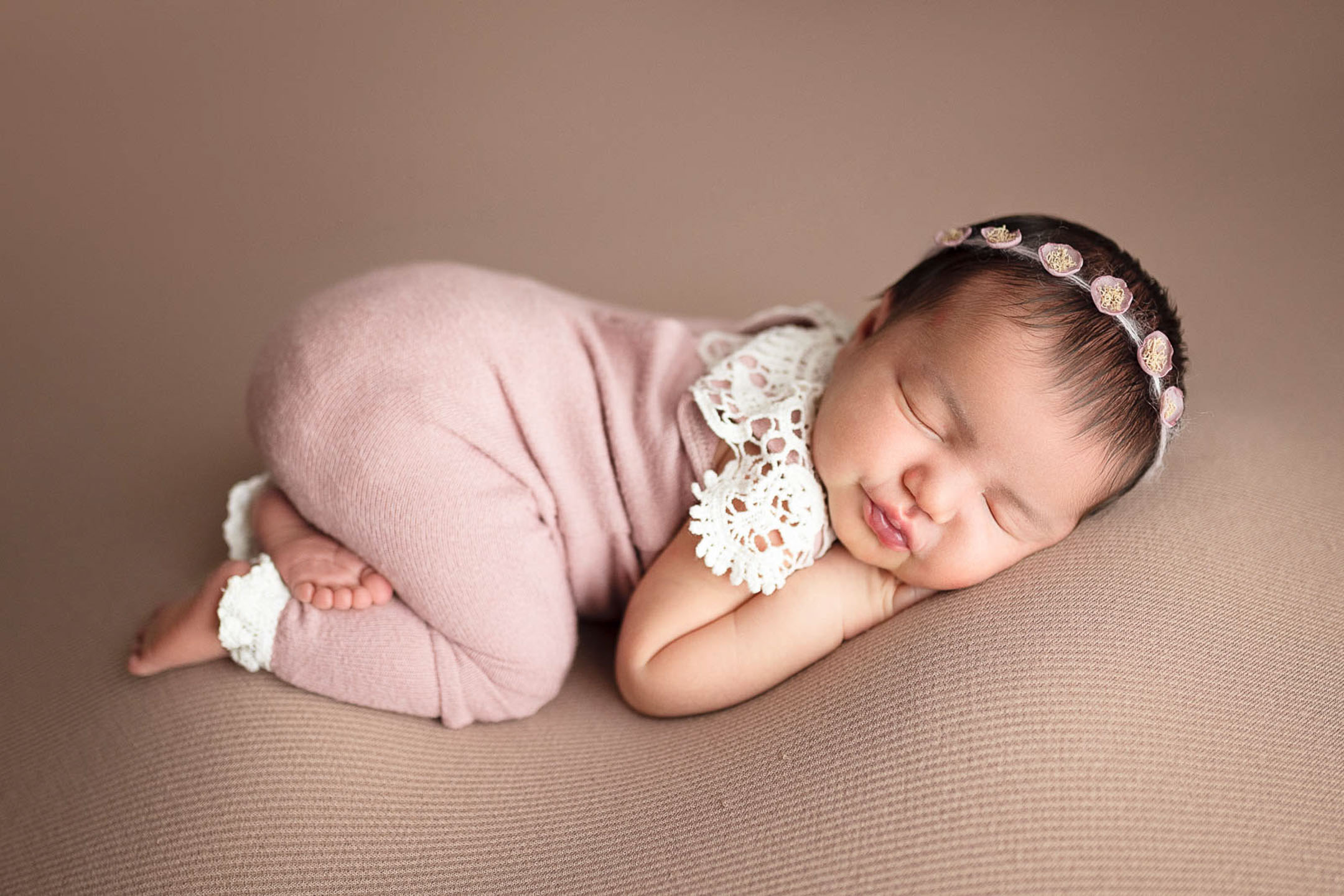 sedinta foto newborn bean beag posing constanta